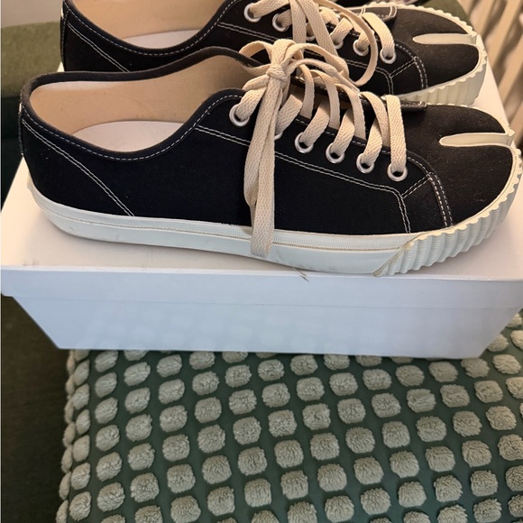 Maison Martin Margiela Black Canvas Sneakers - Picture 3 of 7